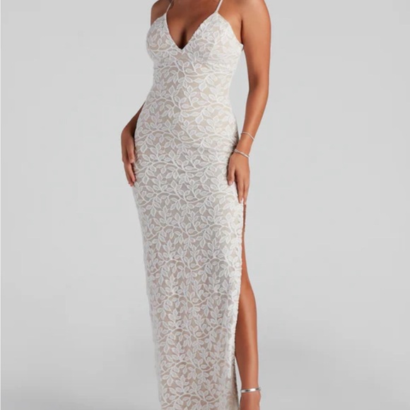 Windsor Dixie high-slit sparkle dress - Picture 2 of 4